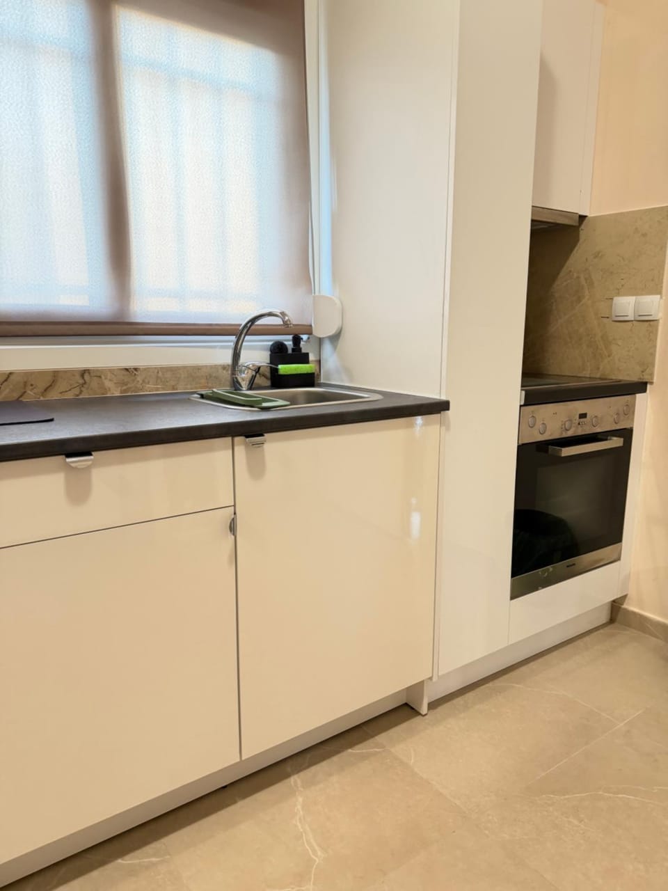 LIV Aspropyrgos Apartment in Euboea