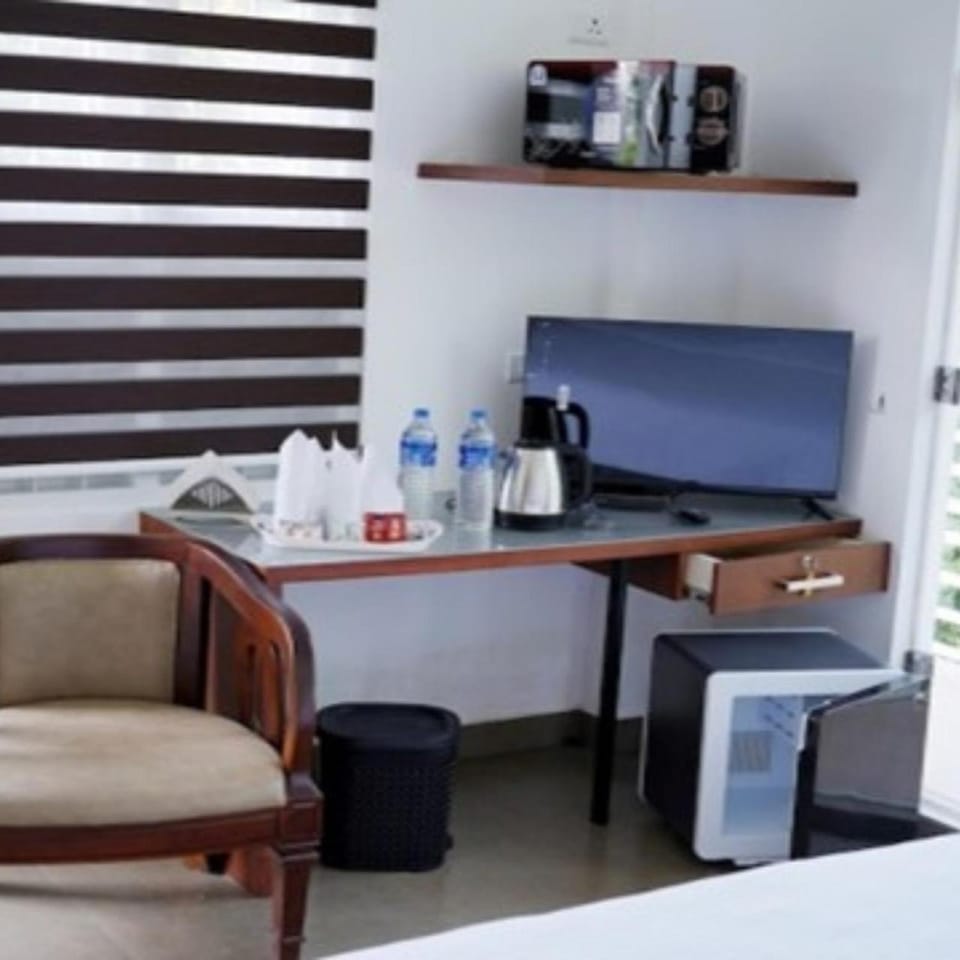 TV and multimedia, Coffee/tea facilities, minibar
