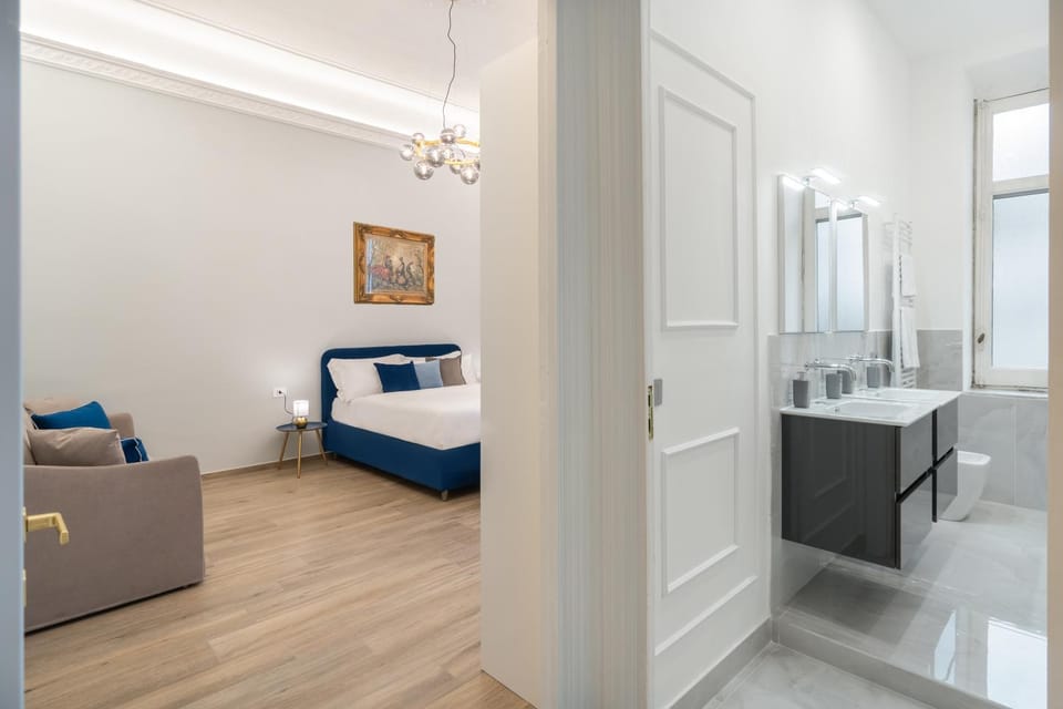 Palazzo Galeoni Luxury Suites Bed and Breakfast in Salerno