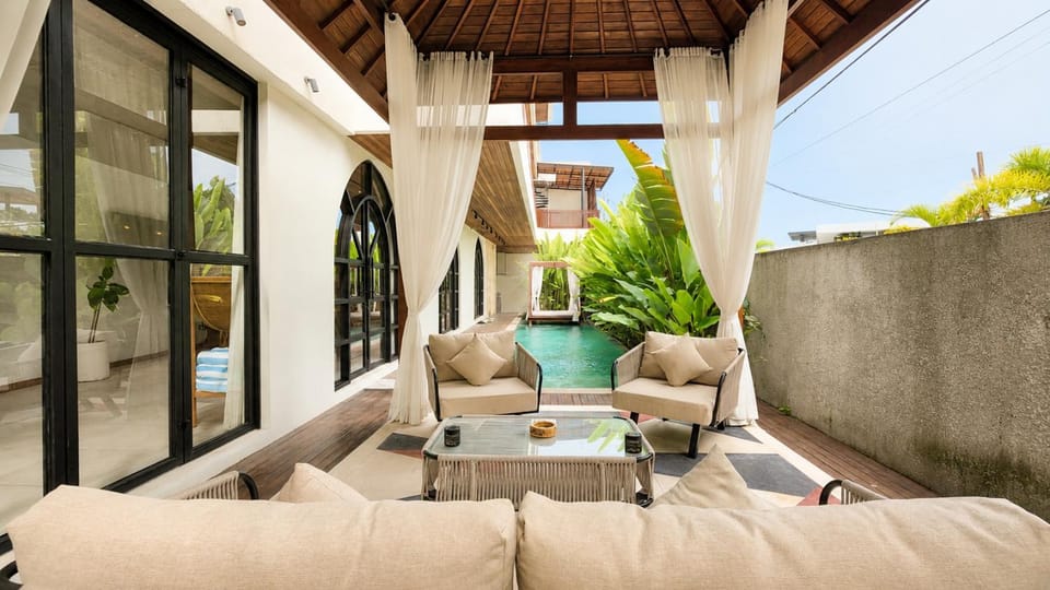 4Bedroom Umah Jeng Alessia Villa - Pererenan by SooBali Villa in North Kuta