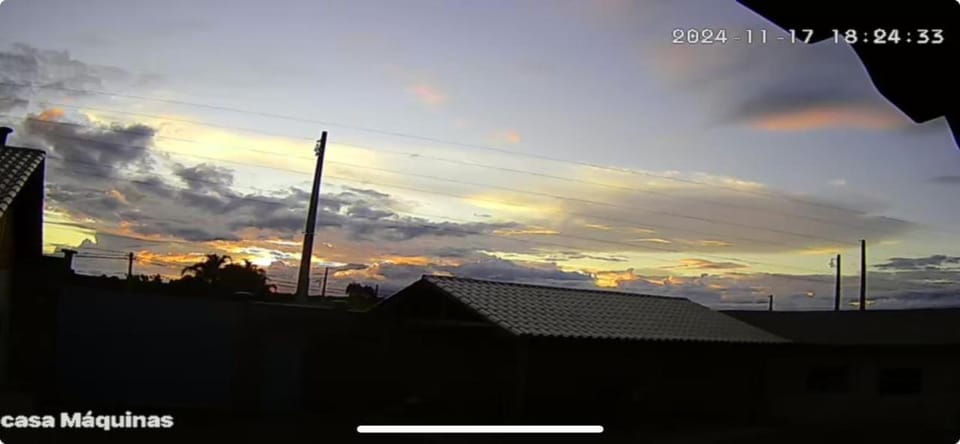 Chacara a Grande Familia, Bairro Andorinhas Otima Nova Country House in Uberlândia