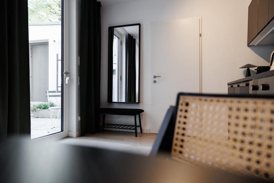 Kitchen or kitchenette, Living room, Seating area