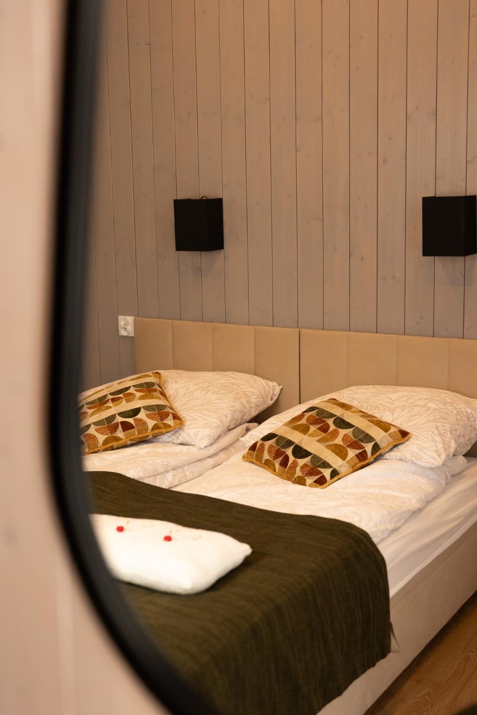 Zacisze Beskidu - Private House with Sauna, Jacuzzi & Pool Villa in Lesser Poland Voivodeship