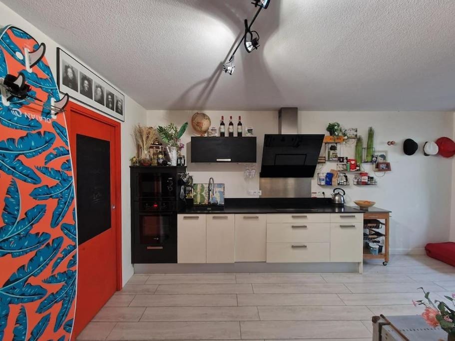 Kitchen or kitchenette, oven, stove