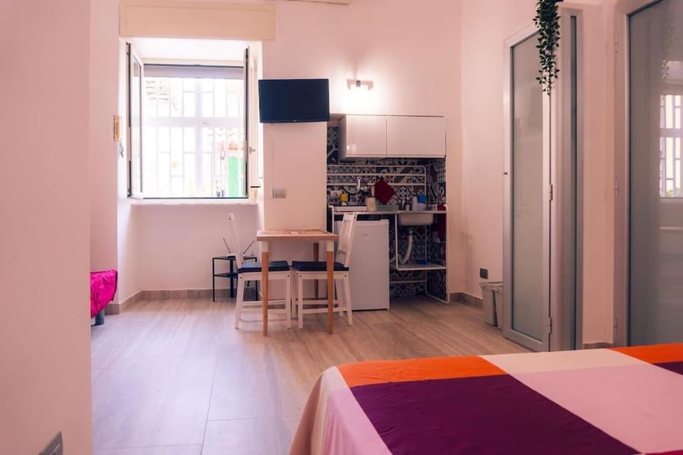 santacroce guest house Apartment in Naples