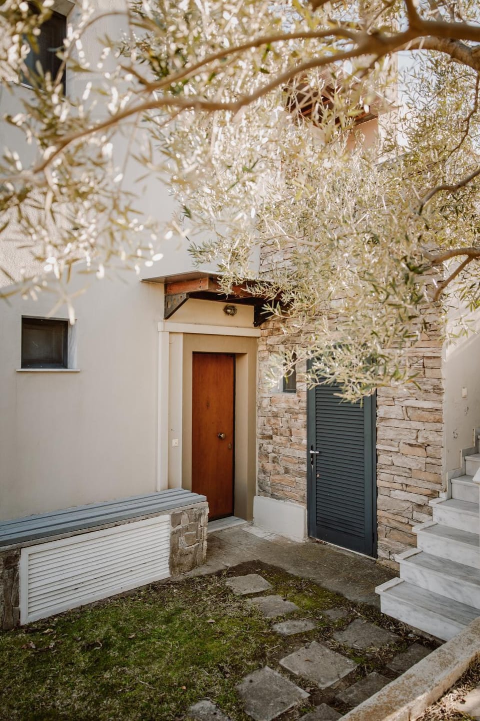 Facade/entrance