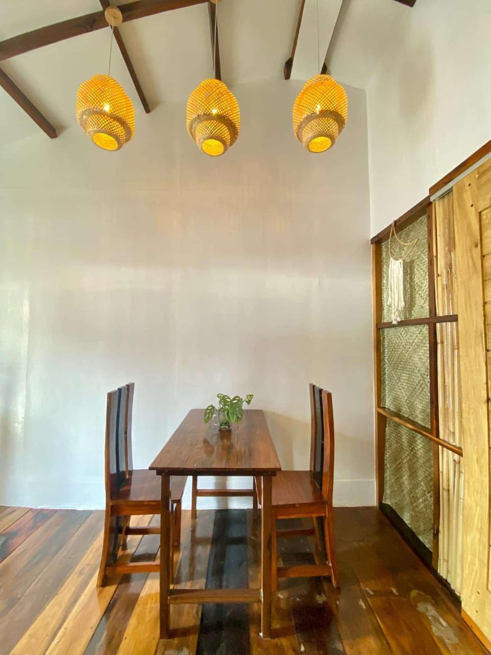 PRECIOUS HOMESTAY - Cozy Room Apartment in Siargao Island
