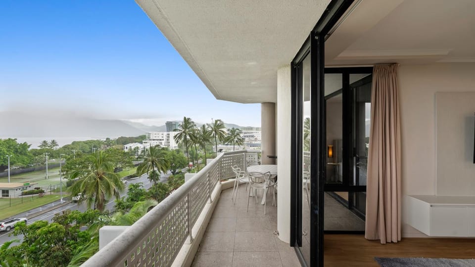 View (from property/room), Balcony/Terrace