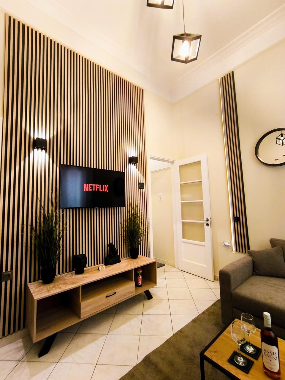 TV and multimedia, Living room, Seating area