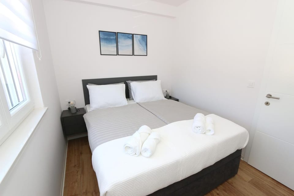Dolphin view II with a pool by the beach Apartment in Novalja