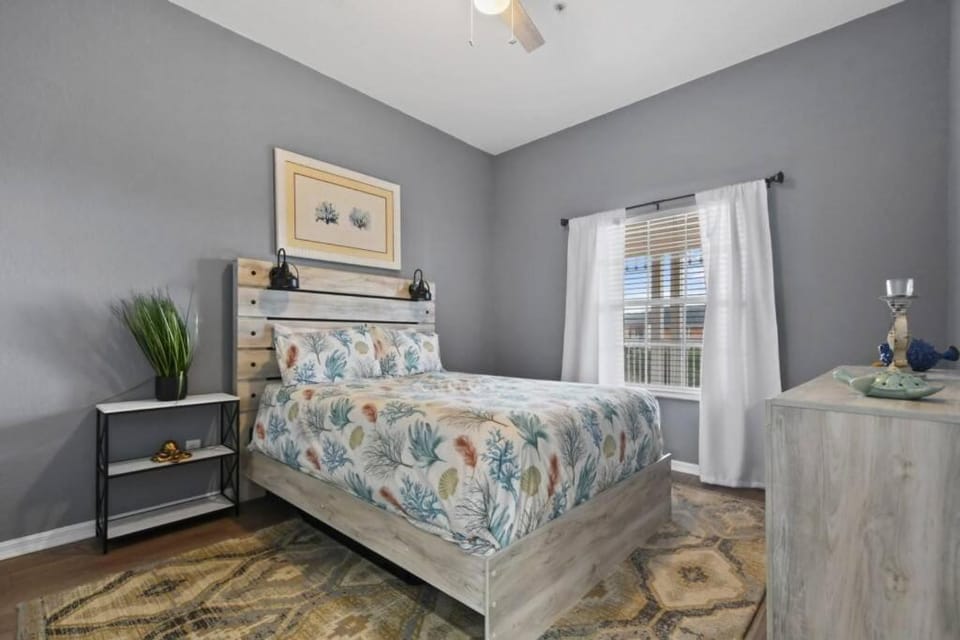 Gorgeous Bahama Bay Condo! Apartment in Four Corners