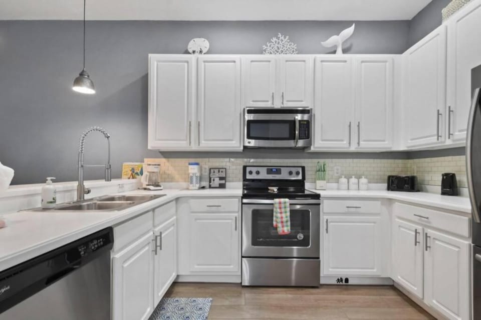 Gorgeous Bahama Bay Condo! Apartment in Four Corners
