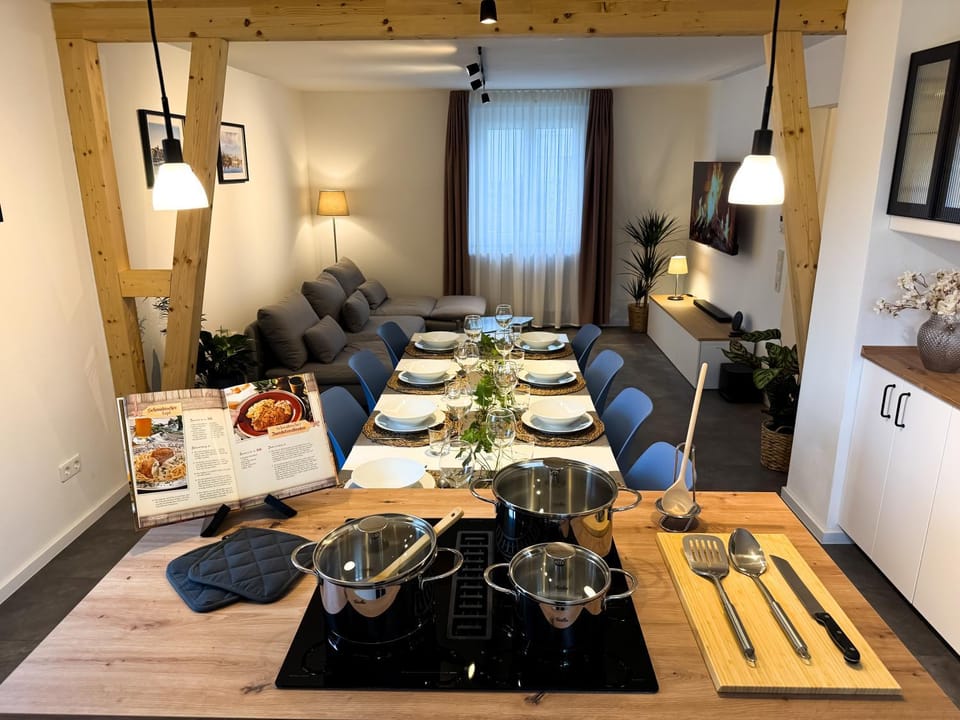 Kitchen or kitchenette, stove, kitchen