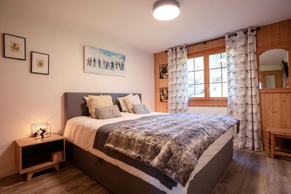 Bed, Bedroom
