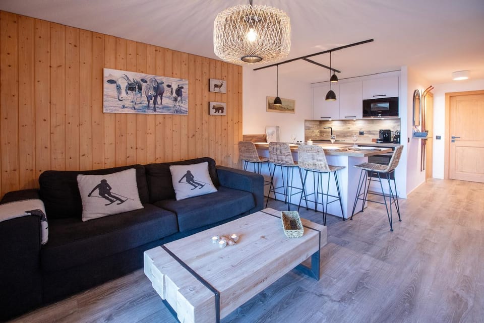 Kitchen or kitchenette, Living room, Dining area