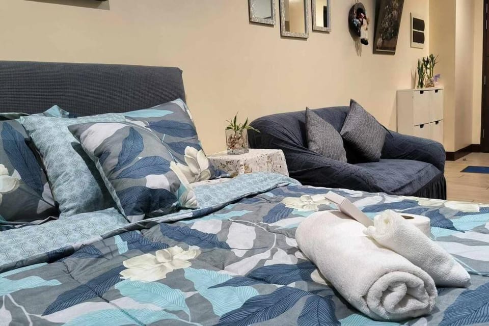 Studio Type Condotel at Venice McKinley Taguig City Apartment in Makati