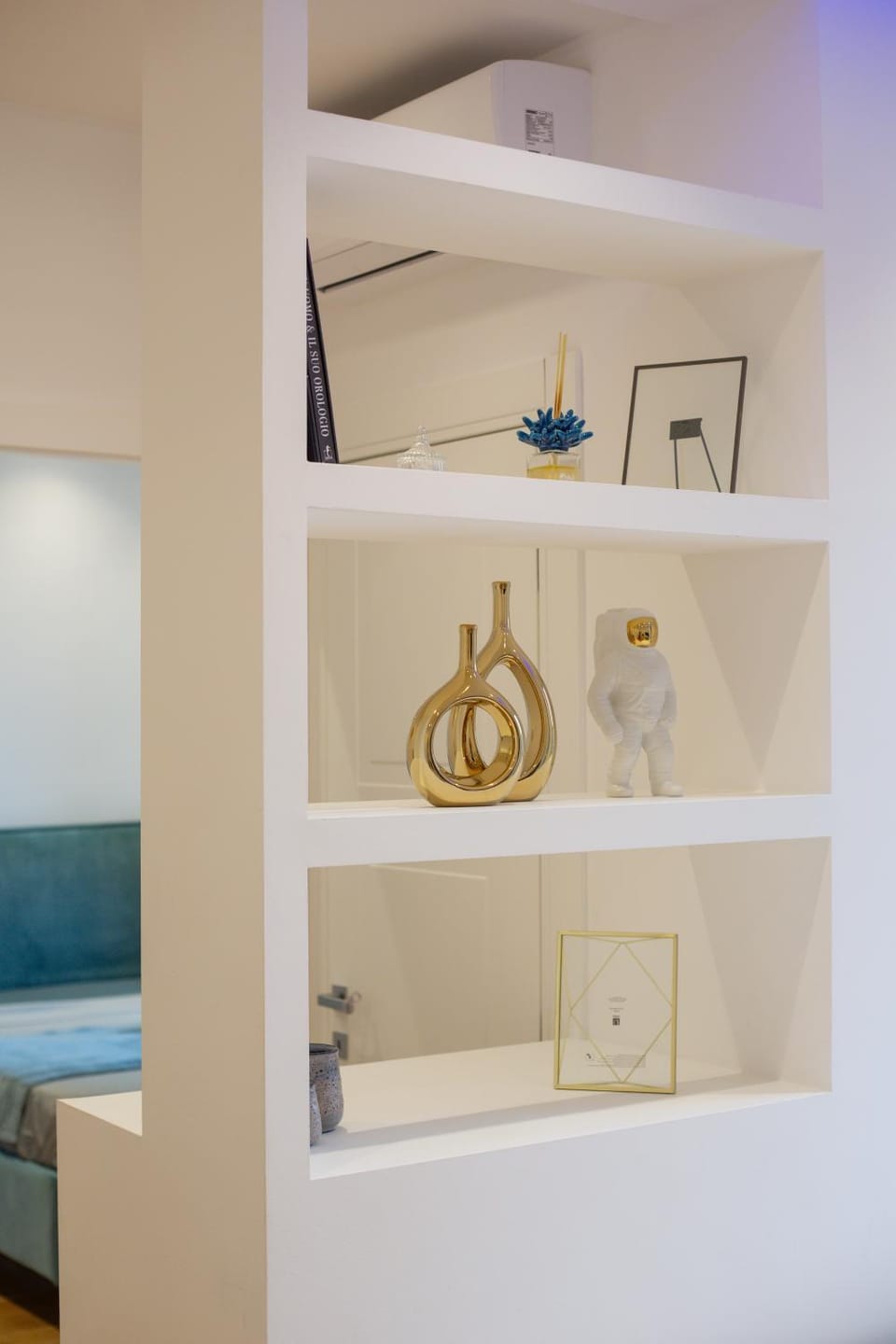 Library, Living room, Decorative detail, heating, air conditioner