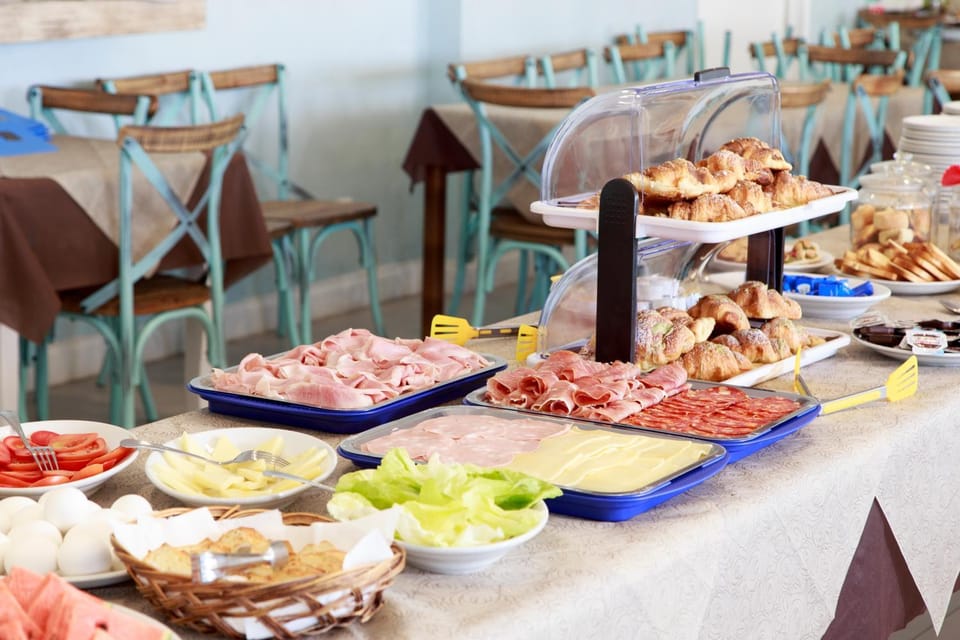 Buffet breakfast