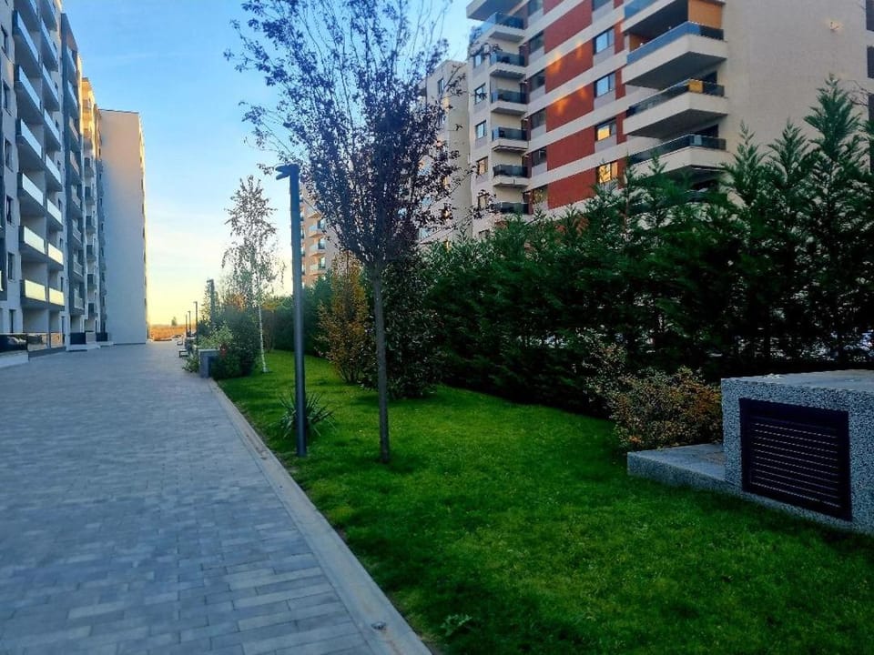Happy Studio Luxury Pipera Apartment in Bucharest