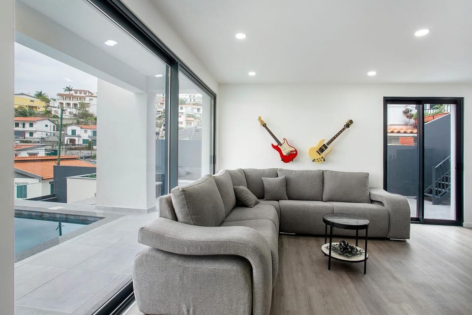 Property building, Living room