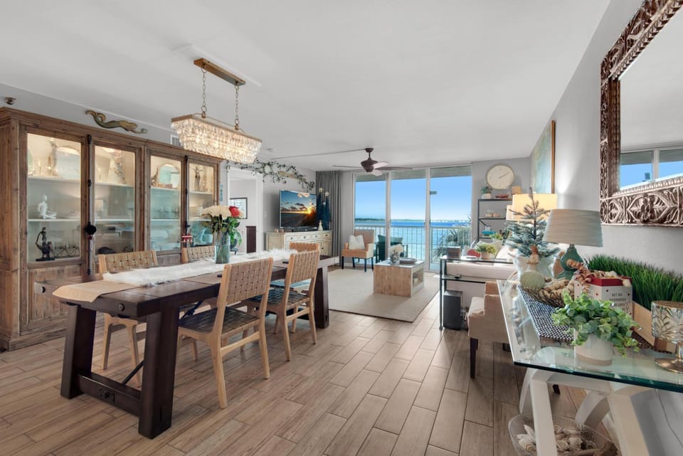Tristan Towers unit 1D House in Pensacola Beach
