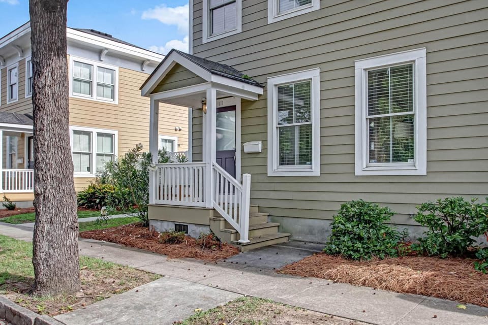 Starland Vacation Home House in Savannah