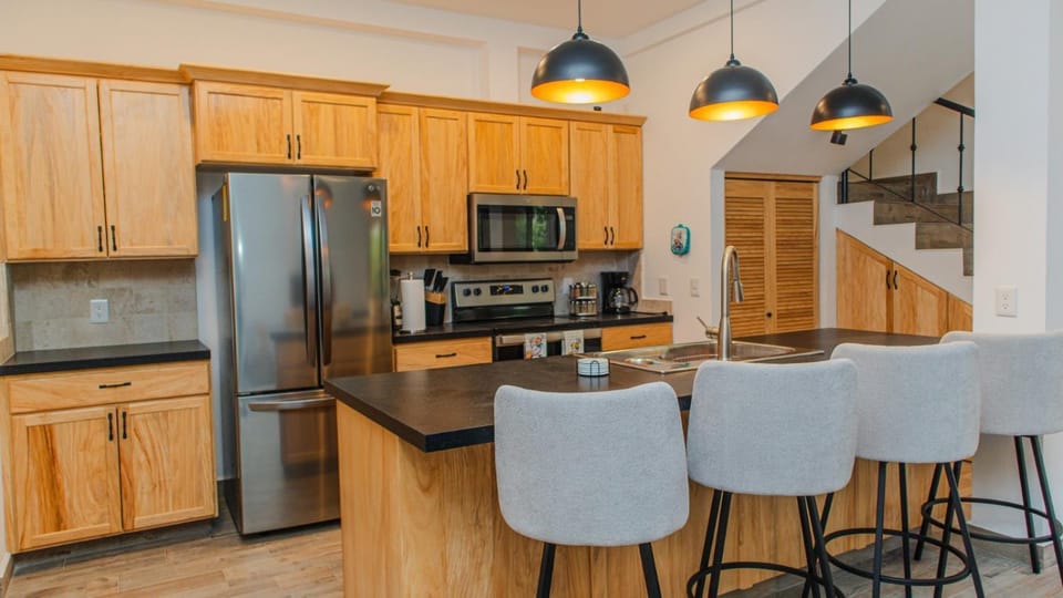 Communal kitchen, kitchen