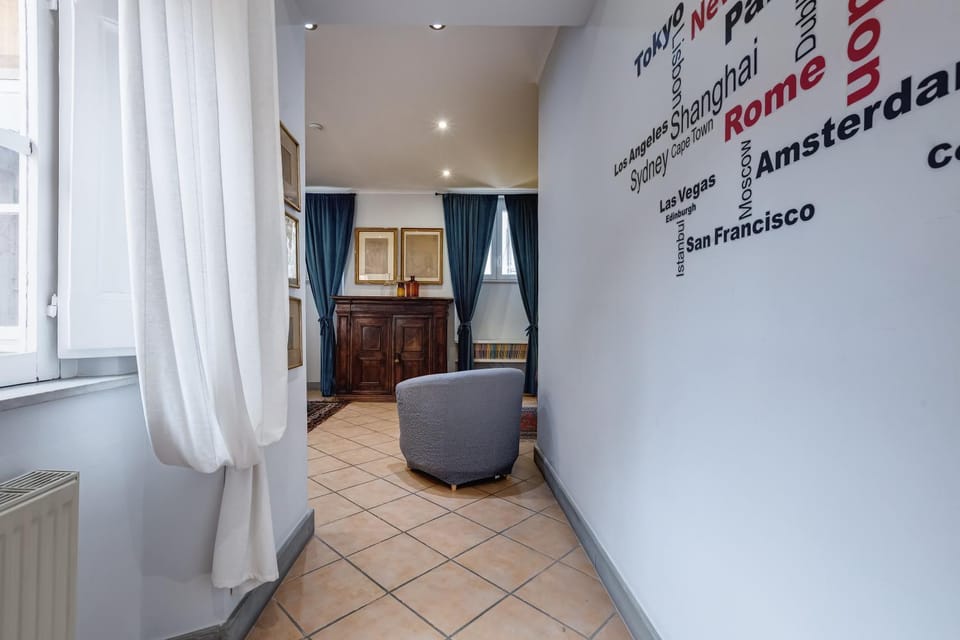 Facade/entrance, Living room