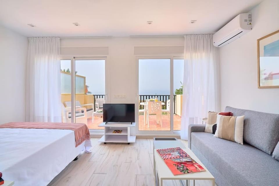 OleHolidays 821 Romana Playa frente al mar Apartment in Marbella