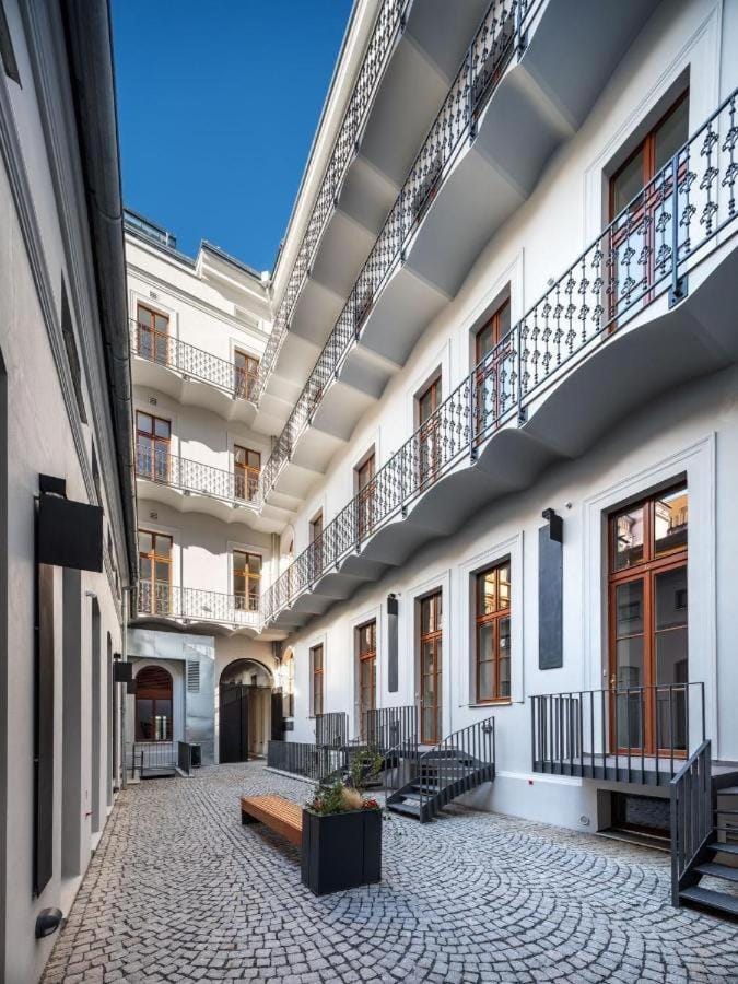 Inner courtyard view