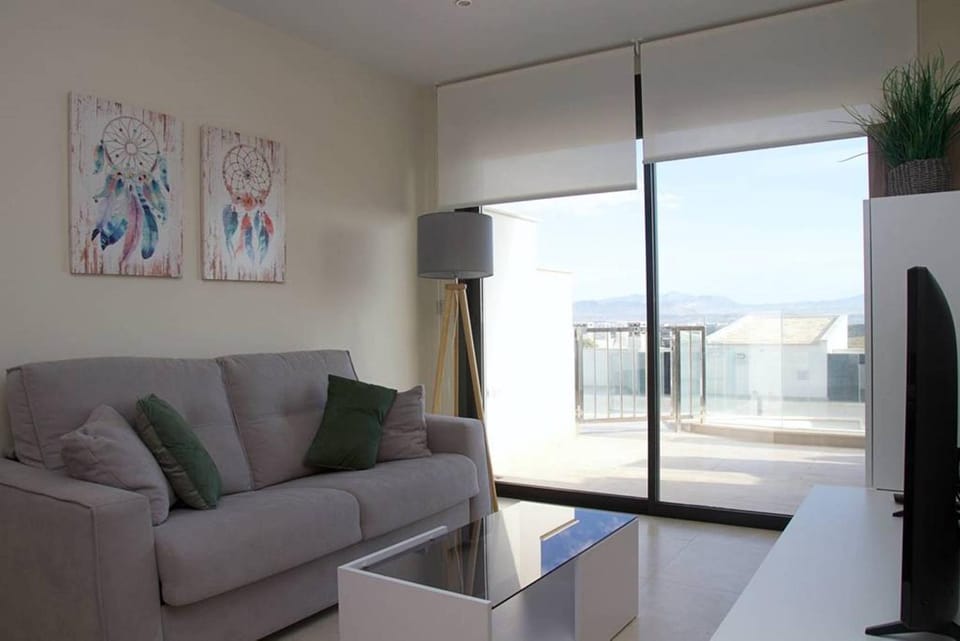 TV and multimedia, Balcony/Terrace, Living room
