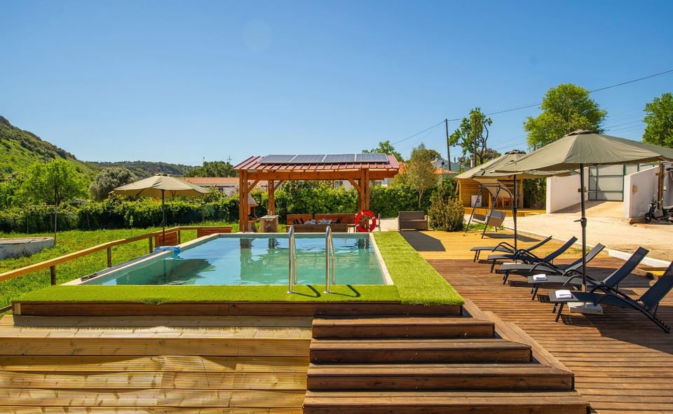 Spring, Day, Natural landscape, Pool view, Swimming pool, sunbed