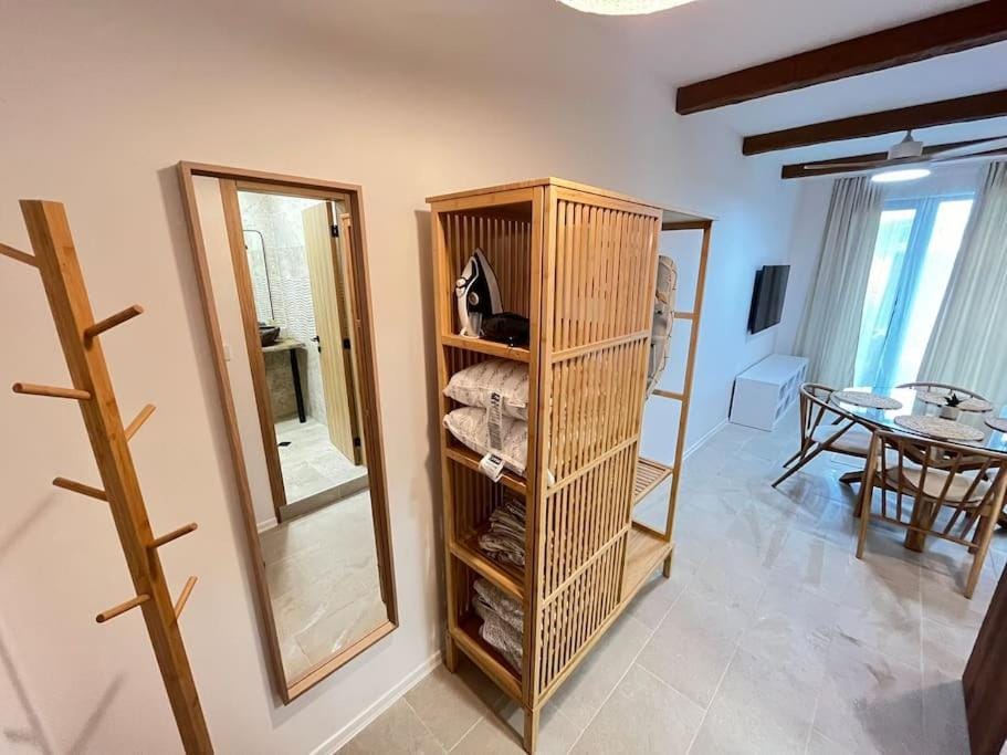 Photo of the whole room, wardrobe
