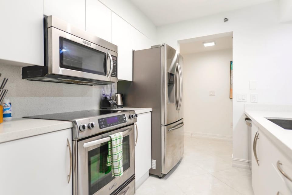 dishwasher, microwave, oven, stove, toaster, kitchen, air conditioner