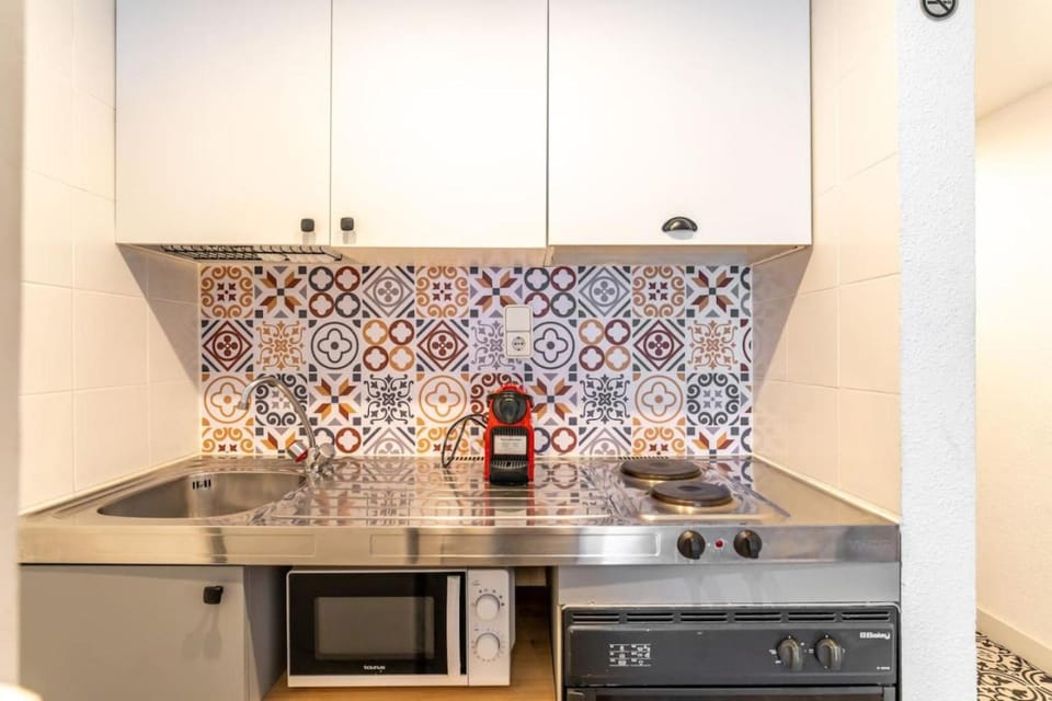 Salou Luxury Stay Beach Pool WiFi AC Apartment in Salou