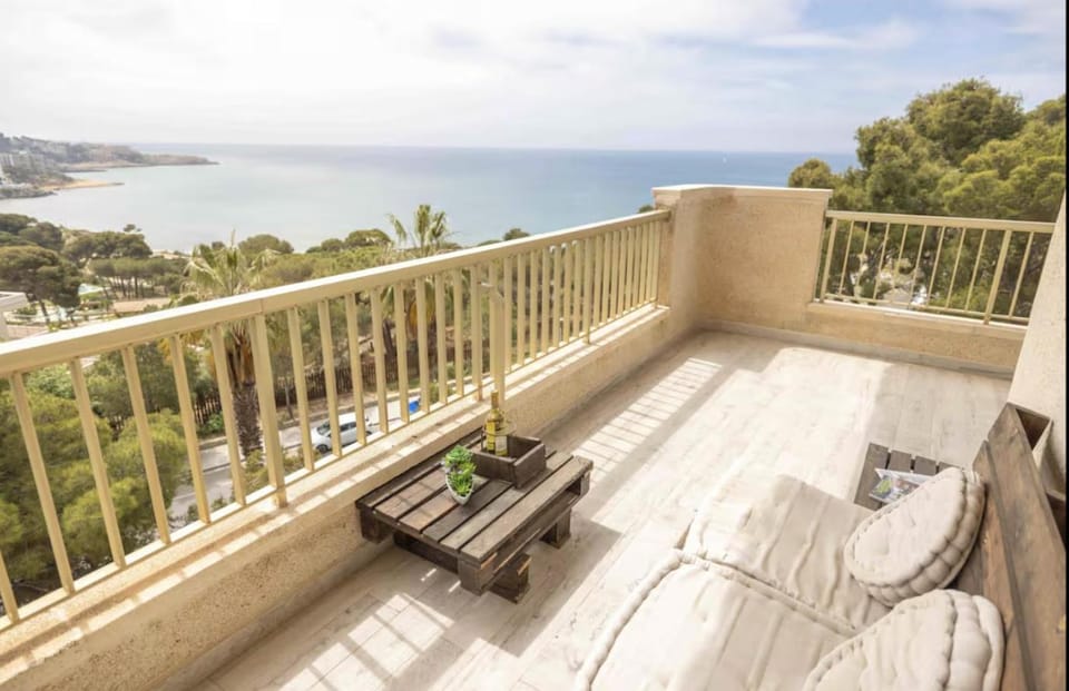 Salou Luxe Stay Chill-out Cozy ( 2BR ) Parking Apartment in Salou