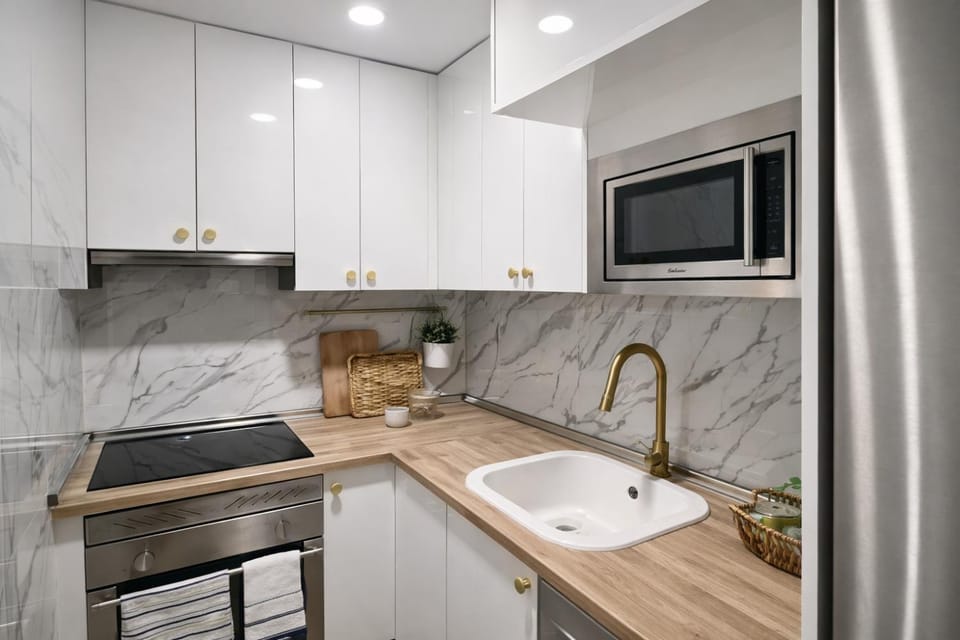 Kitchen or kitchenette