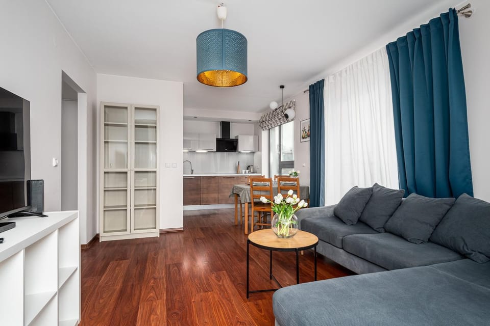 TV and multimedia, Kitchen or kitchenette, Living room, Seating area, Dining area, oven