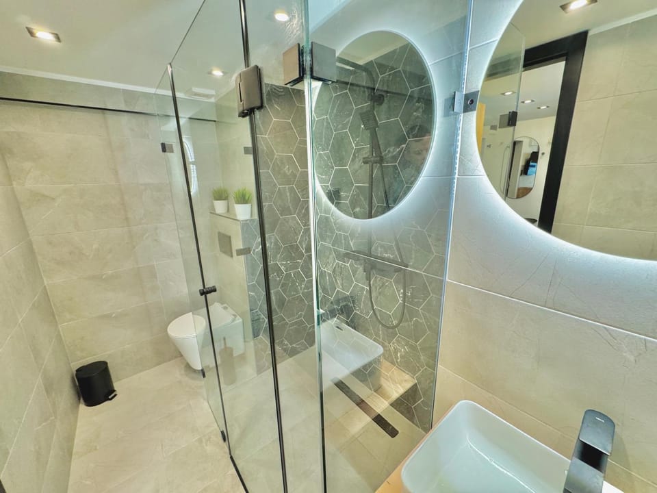 Shower, Toilet, Bathroom