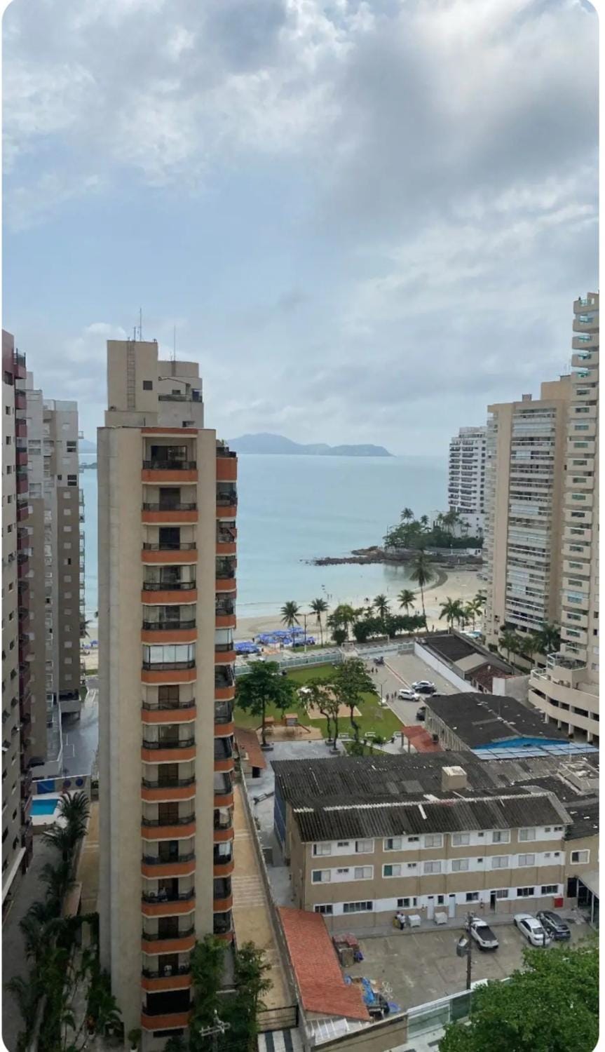 Apartamento com um linda vista para o mar Apartment in State of São Paulo