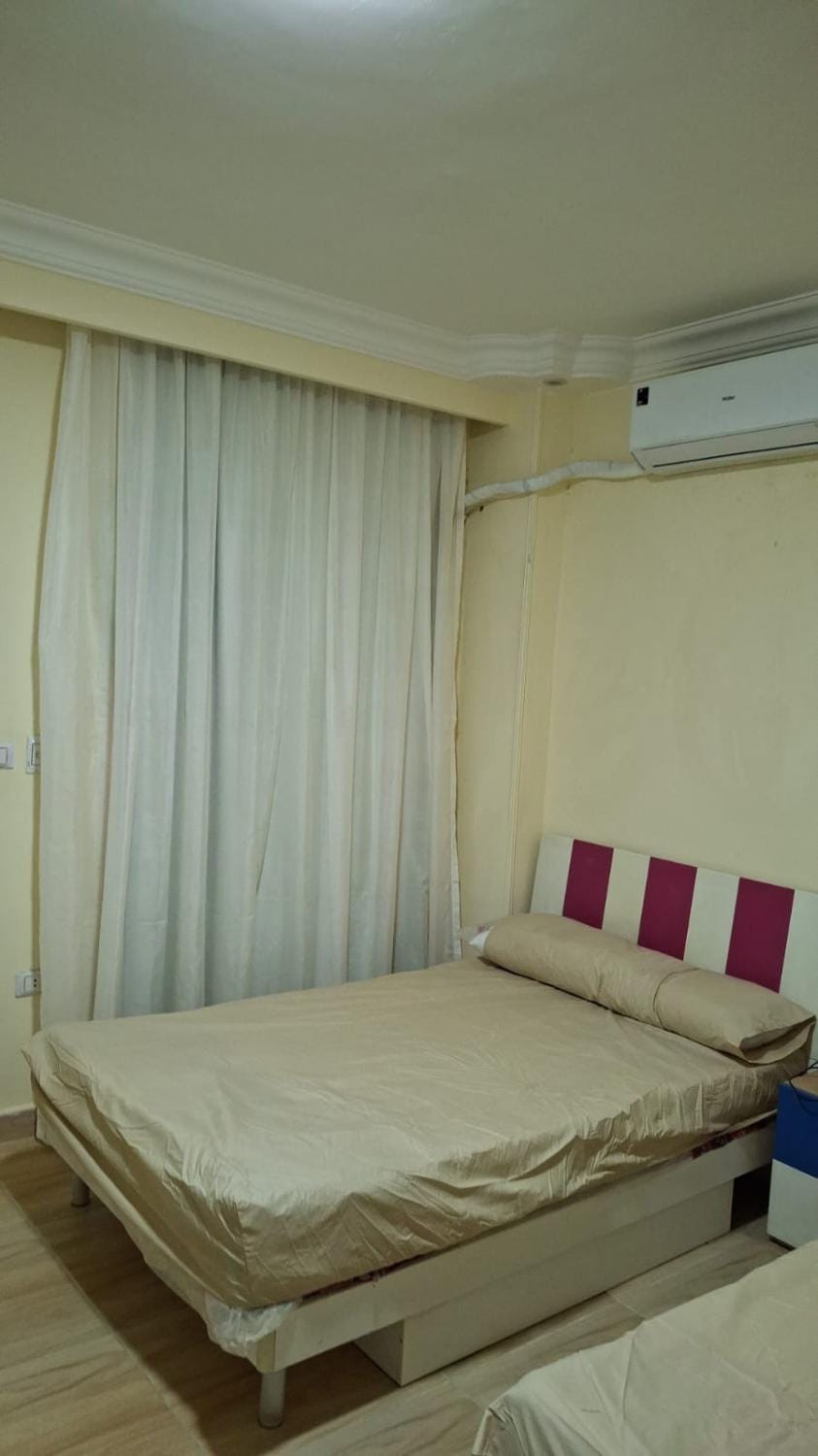 Bed, Photo of the whole room, Bedroom, air conditioner