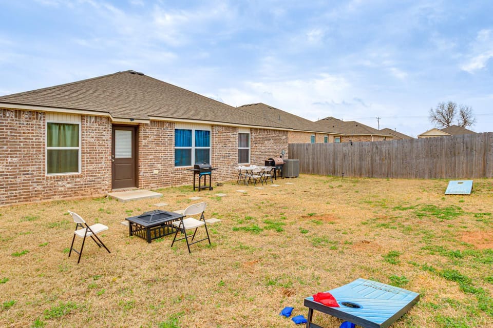 Families w/ Pets Welcome! Home 22 Mi to Dtwn OKC House in Oklahoma City