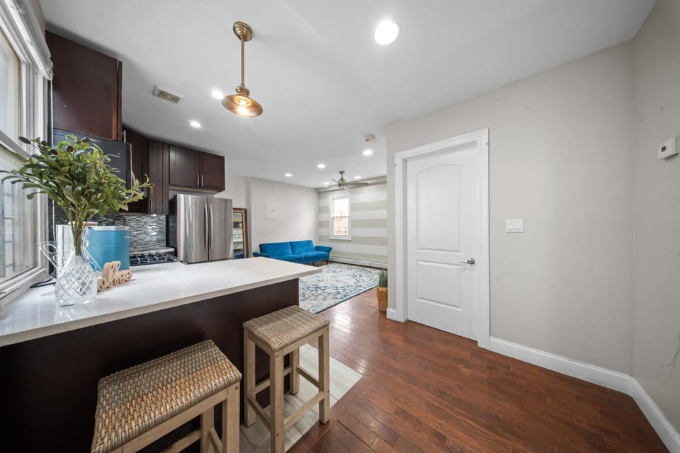 NYNJ World Cup 26 Fan Zone Queens Kasa Boho Rentals Sleeps 4 persons Bed and Breakfast in Ozone Park
