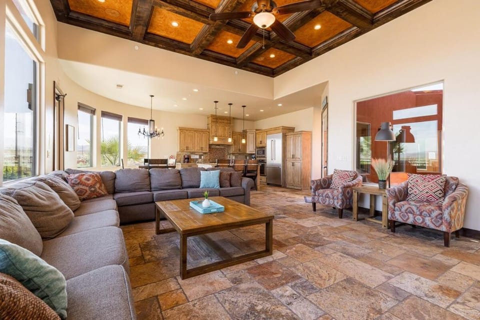 Red Desert Oasis at Sand Hollow Resort House in Hurricane
