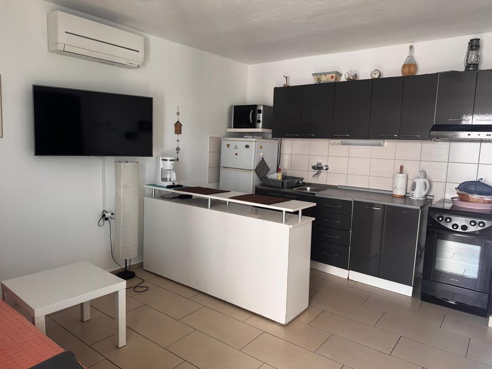 Holiday Home Mirta House in Zadar County