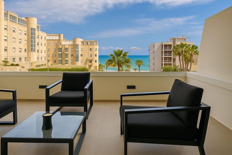 Natural landscape, Balcony/Terrace, Sea view