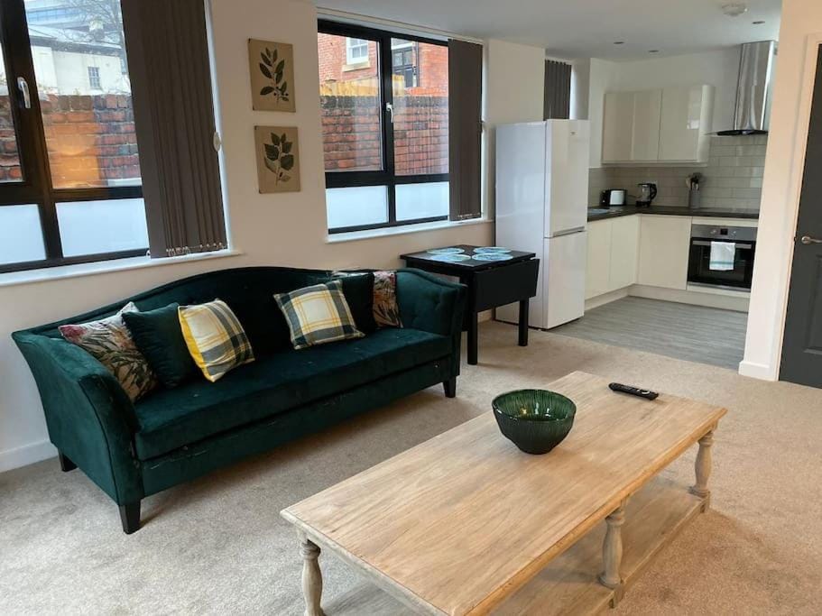 Ranmoor Serviced Apartments at Wilkinson Lane- The Burlington Suite Apartment in Sheffield