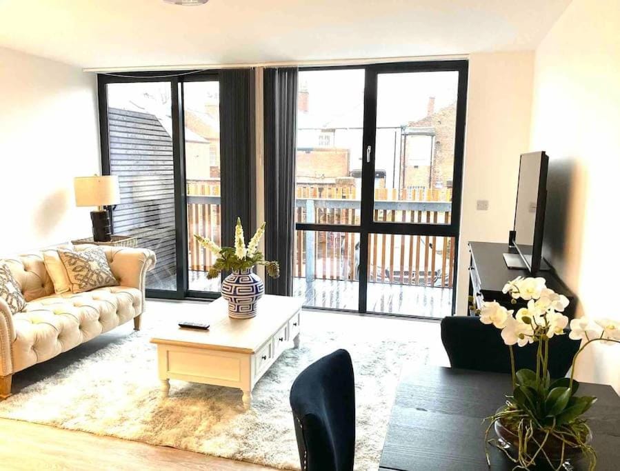 Ranmoor Serviced Apartments at Wilkinson Lane - The Sandford Suite Apartment in Sheffield