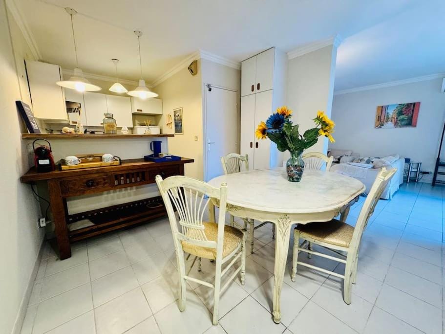 L'Orangerie, Apt 2 Prs, Jardin, 5 min bord de mer Apartment in Antibes