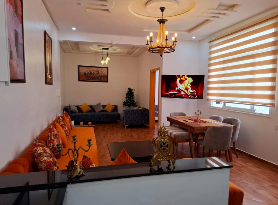 Communal lounge/ TV room, TV and multimedia, Living room, Seating area